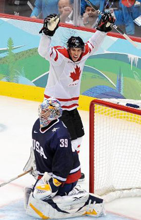 Sidney Crosby scores winnign goal in Gold Medal Game