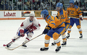 Canada's Mike Bossy in action against Sweden during the 1984 Canada Cup.