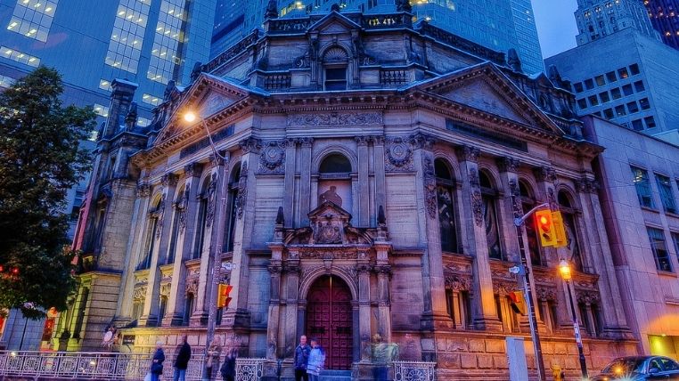 The Hockey Hall of Fame is re-opening January 31, 2022.