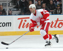 As a member of the Detroit Red Wings, Chelios would add two more Stanley Cup titles to his resume.